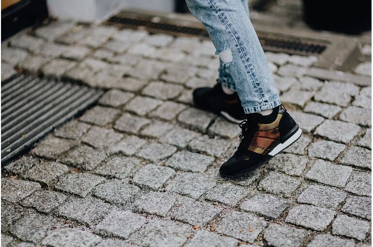 female-girl-modern-gold